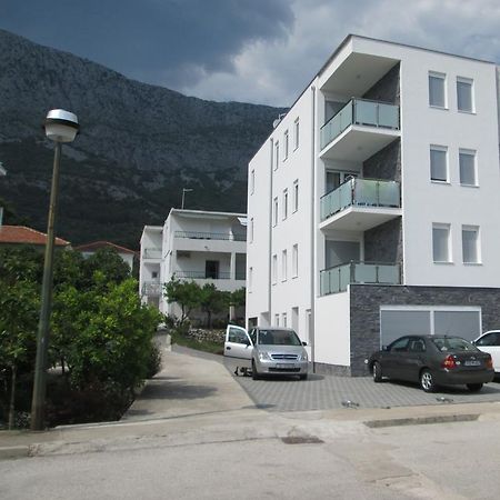 Apartments Lara Дрвеник Экстерьер фото